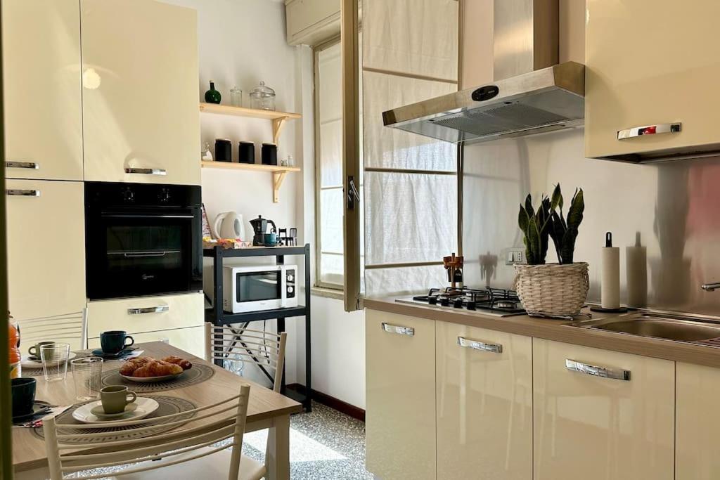 A Casa Di Deborah Apartment ปาโดวา ภายนอก รูปภาพ